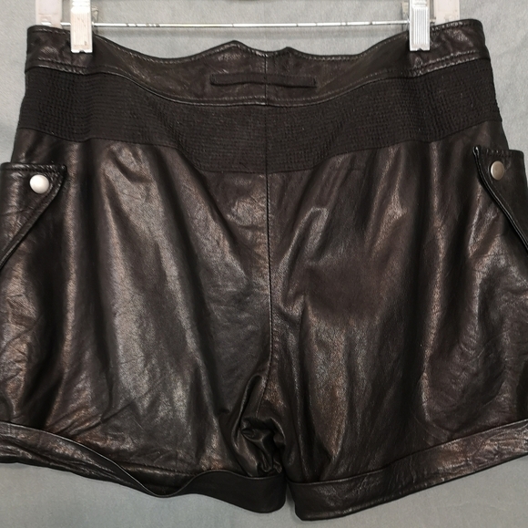 Vintage Yigal Azrouel Black Quilted Leather  Seasonless Bikercore Shorts - Picture 11 of 12